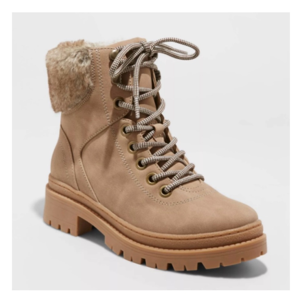 Universal Thread faux fur boot